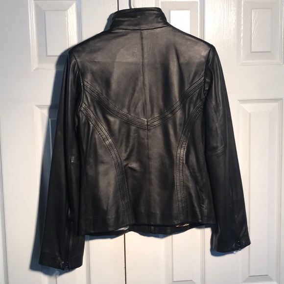 VIA SPIGA ZIP DOWN LEATHER BLACK JACKET -EUC - Picture 4 of 6